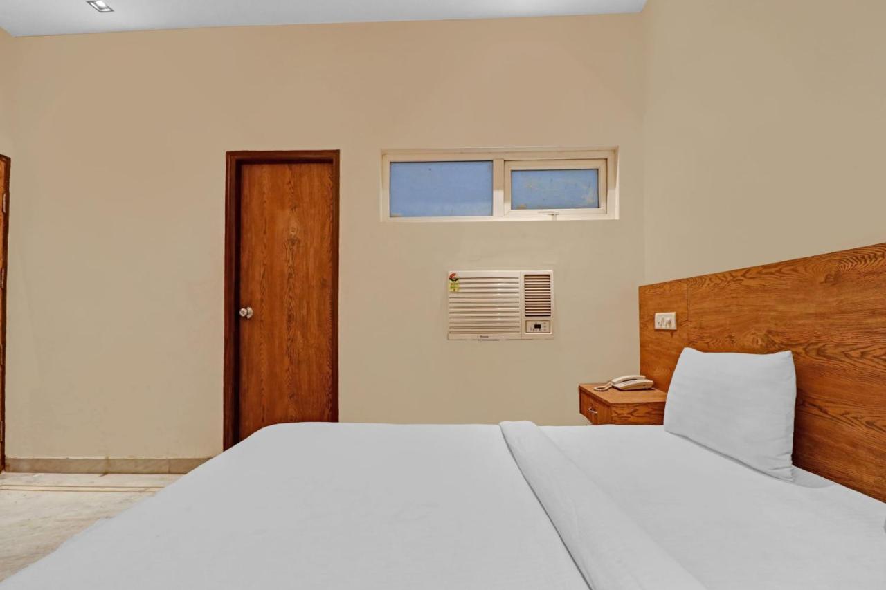 Airport Hotel Goodluck New Delhi Buitenkant foto