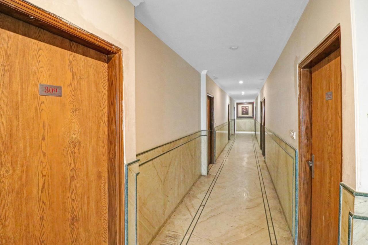 Airport Hotel Goodluck New Delhi Buitenkant foto