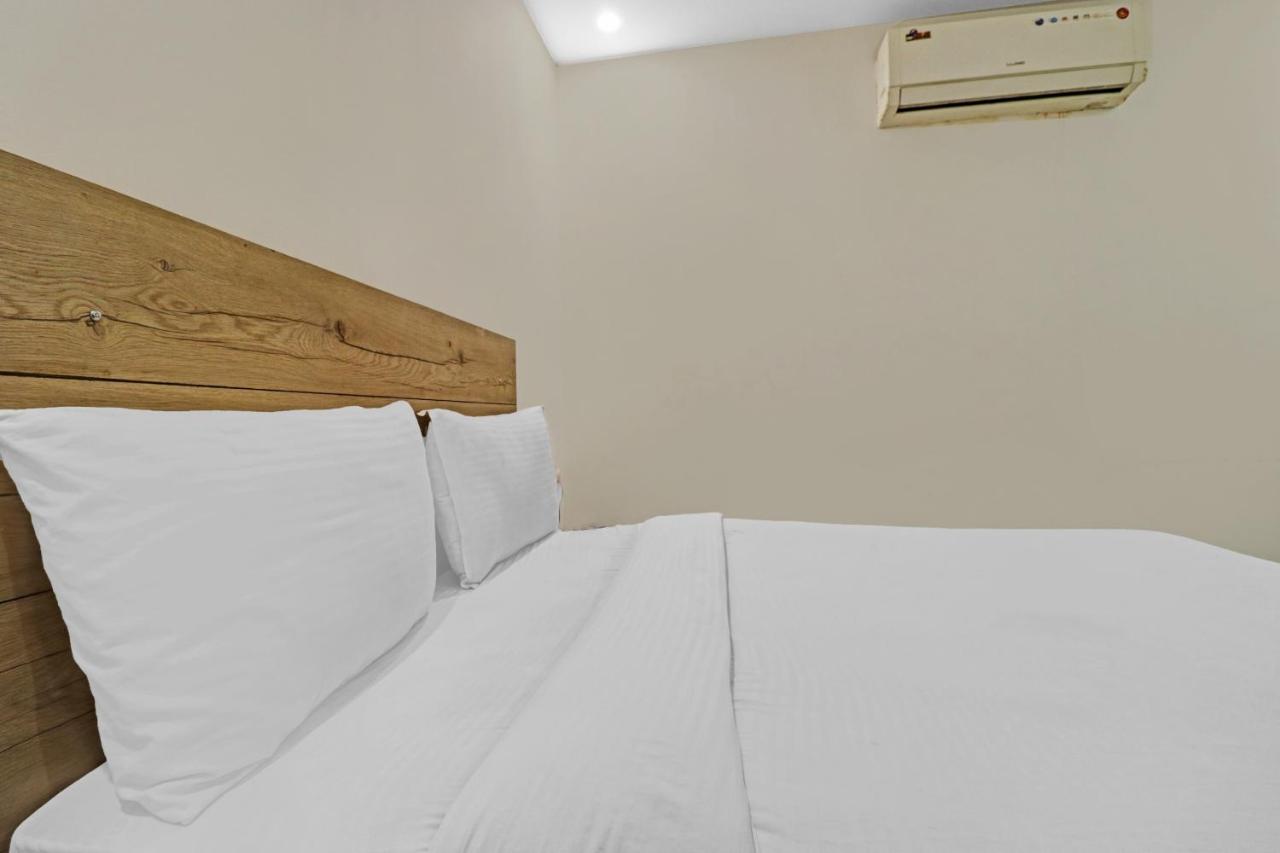 Airport Hotel Goodluck New Delhi Buitenkant foto