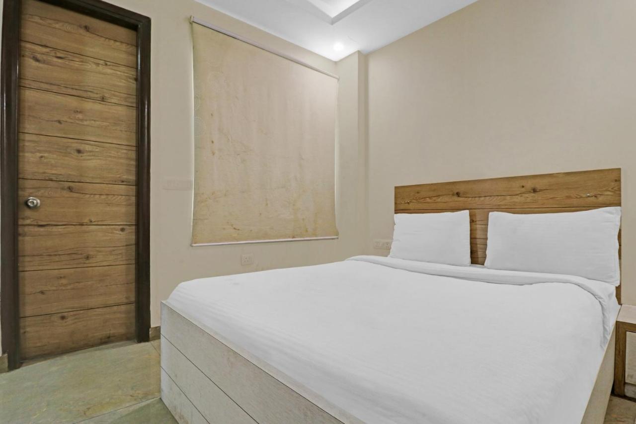 Airport Hotel Goodluck New Delhi Buitenkant foto