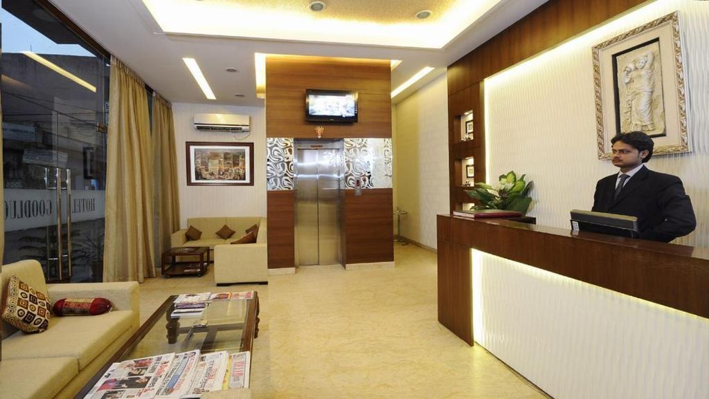 Airport Hotel Goodluck New Delhi Buitenkant foto